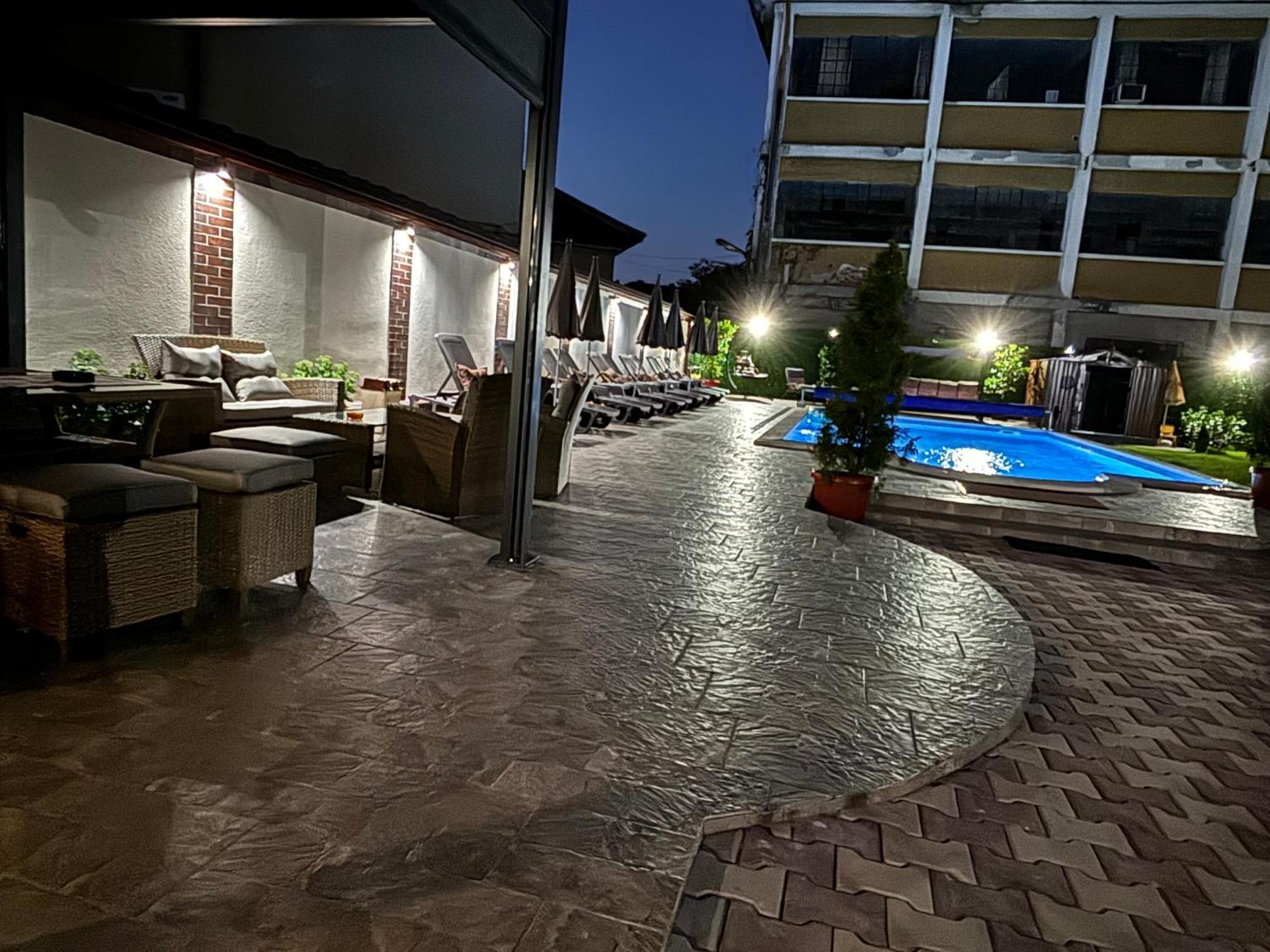 Hotel Rai تريفنا المظهر الخارجي الصورة