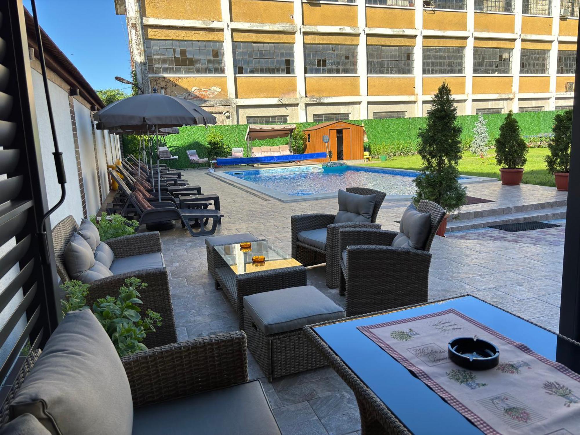 Hotel Rai تريفنا المظهر الخارجي الصورة