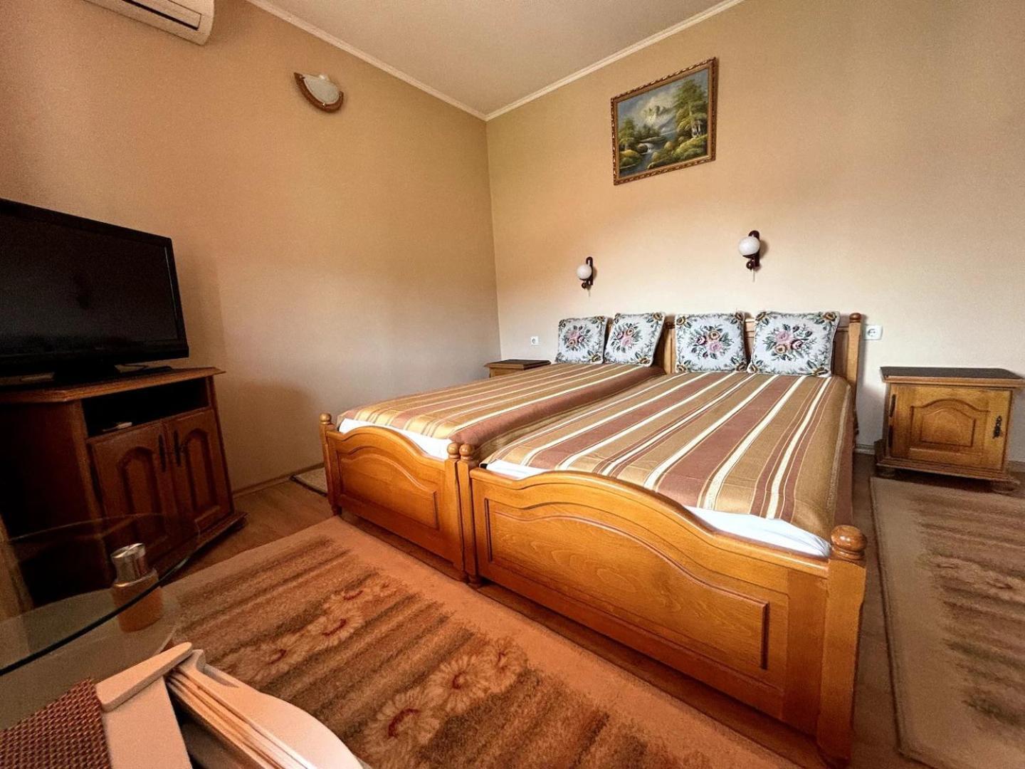 Hotel Rai تريفنا المظهر الخارجي الصورة