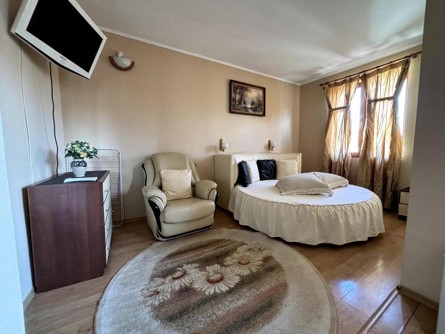 Hotel Rai تريفنا المظهر الخارجي الصورة